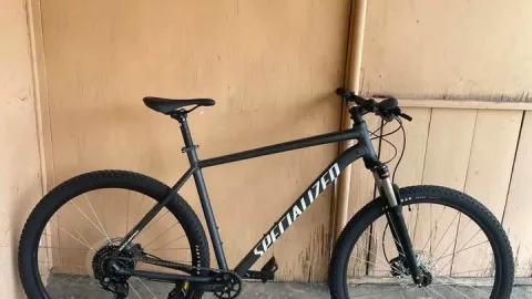 იყიდება ველოსიპედი Specialized Rockhopper Sport 2025