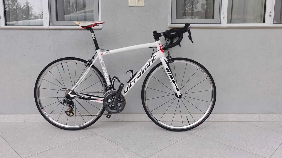 იყიდება ველოსიპედი BH Ultralight 2022