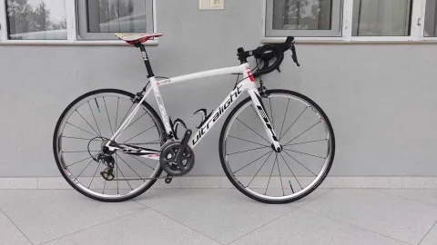 იყიდება ველოსიპედი BH Ultralight 2022