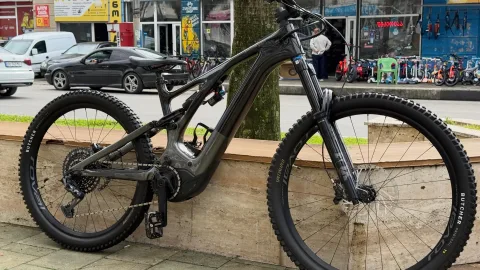იყიდება ელექტრო ველოსიპედი Specialized Turbo Levo 2023